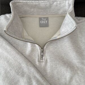 Tna Cozy Cropped Gray Sweater